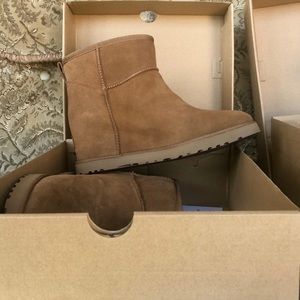 UGGs